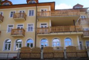 Lazensky-lecebny-dum-Luhacovice-Praha-exterier-1.jpg